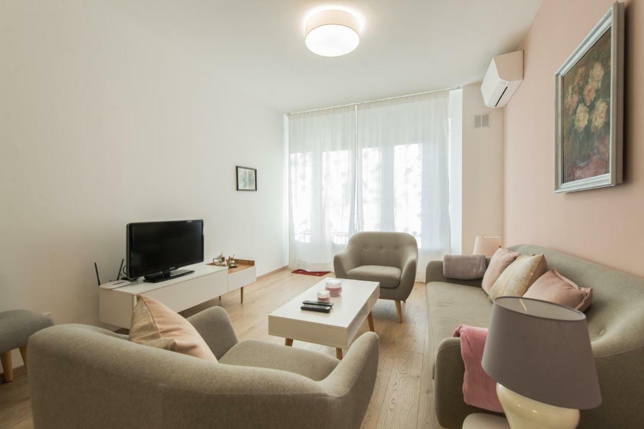 Chic And Spacious Apartment In Central Sofia - Patriarh Evtimiy By Flat Mаnager Buitenkant foto